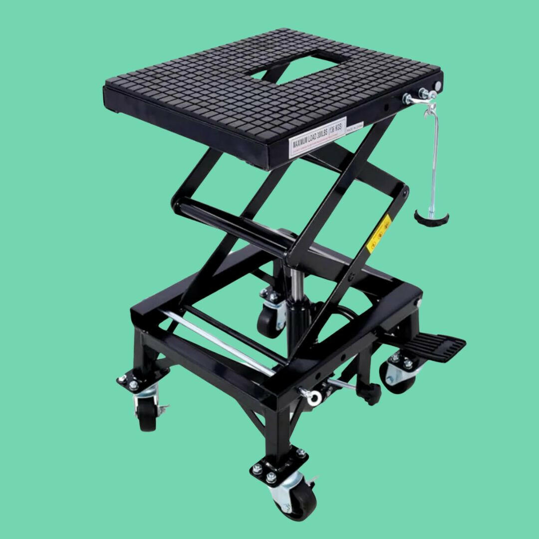 Adjustable hydraulic lift table with wheels for easy installation and mobility of VTM Vape vending machines and accessories